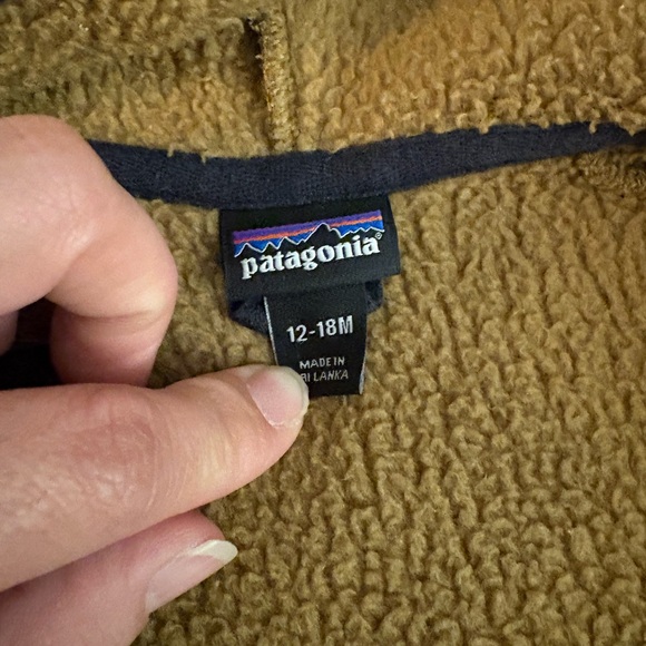 Patagonia Tan Fleece Jacket - Picture 3 of 4